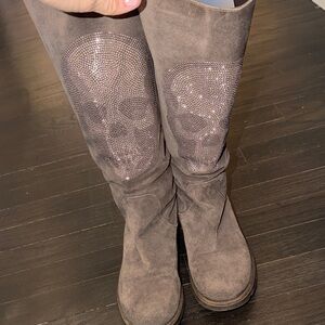 Stylish Brown Skull Embellished Women's Boots